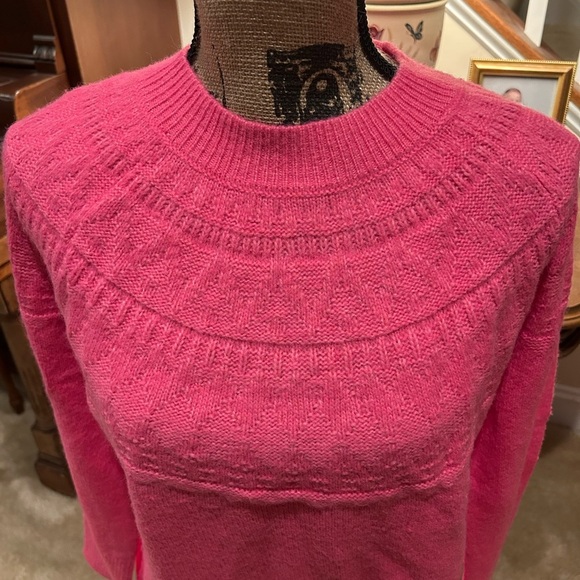 Talbots sweater - Picture 2 of 6
